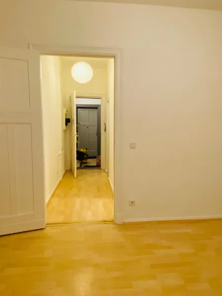 1 Zimmer Wohnung im Hinterhaus in Berlin Neukölln — photo 1
